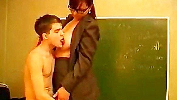 порно видео мамка любит анал